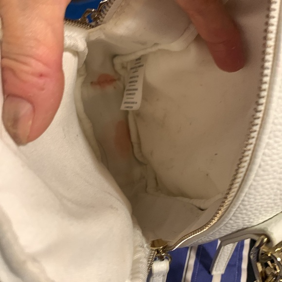 HOUSE OF HARLOW 1960 LUXE WHITE PEBBLED CROSSBODY BAG, CARD HOLDER, GOLD CHAINS - Picture 10 of 14